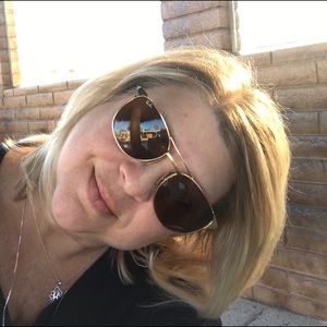 Meet your Posher, Karen lynn